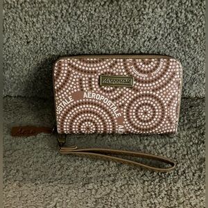 NWOT AEROPOSTALE Wristlet